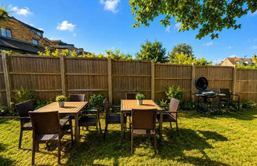 North London A spacious 7 bedroom house accommodating up to 18 people complete with own gym and table tennis - Foto 8
