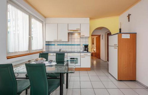 Beautiful Apartment In Umag With Wifi - Foto 11