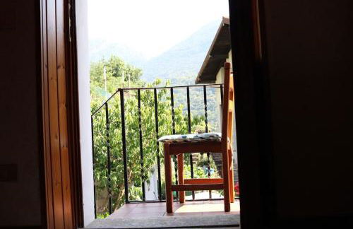 Bellano Cottage - With Private Garden and Garage - Foto 47