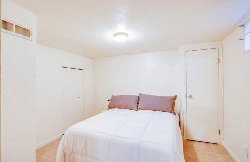 Entire Home Blocks from Notre Dame. Sleeps 8+ - Foto 24