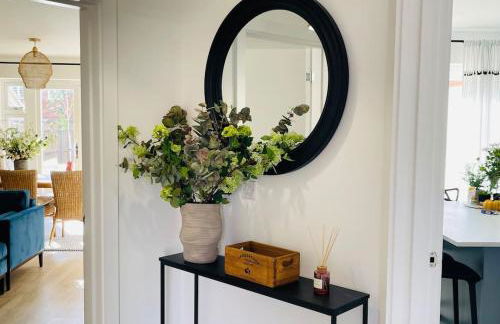 Stunning! Beautiful contemporary property in Holt, Norfolk - Photo 1