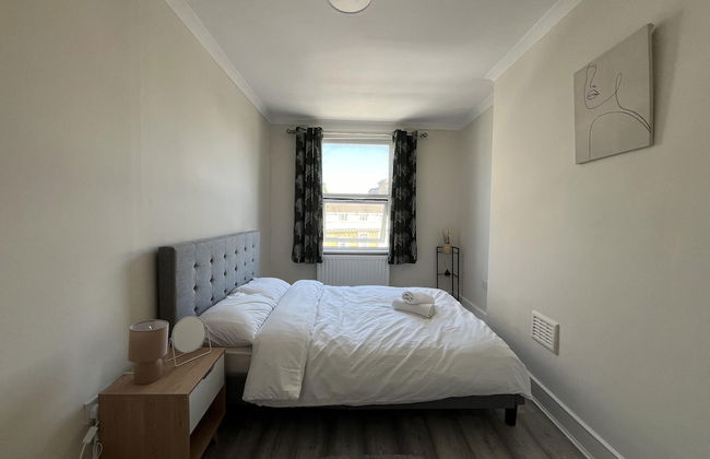 New Spacious 4 Bed Apartment in Kew Bridge - Foto 2