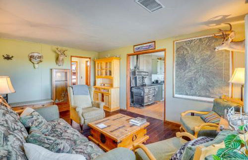 Mtn-View Gem on 20 Acres Patagonia Cabin Hideaway - Foto 5