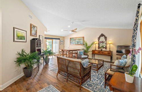 Tropic Bliss l Backyard Oasis l Mins to DNTN - Foto 9