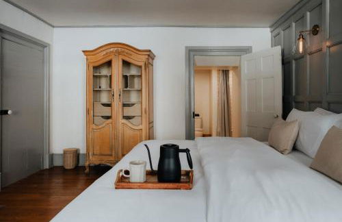 Book Village Inn - Entire Hotel - Foto 42