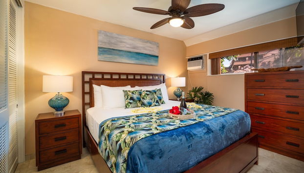 Kuleana 409 Oceanfront 1 bedroom 1 bath condo 1 Condo by RedAwning - Foto 5, Quarto