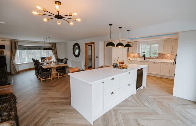 Luxury Langtoft Stud - Sleeps 10 - Photo 17