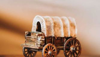 Heated & AC Full Bathroom Covered Wagon - Photo 2