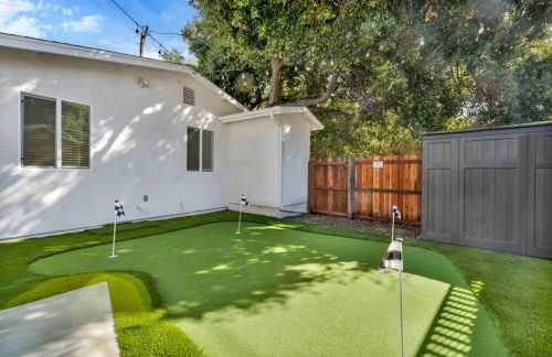 Modern Cottage, Hot Tub, Bistro Patio, Putting Green, Walk to All! - Foto 33