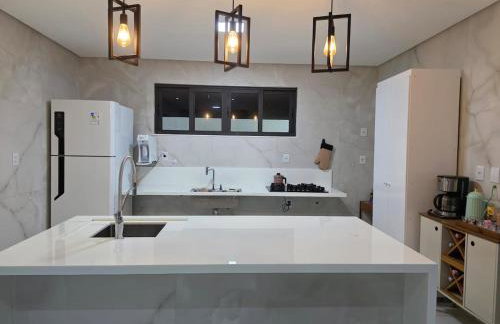 Modern house in Jacuípe in Camaçari-BA - Foto 7