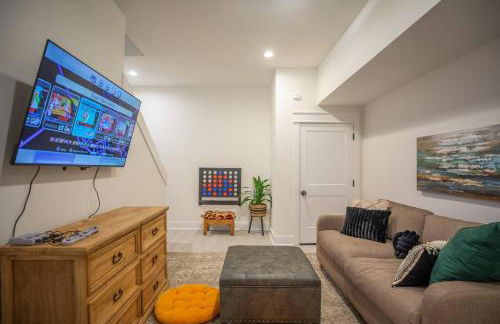 Cozy Townhouse Close to Downtown - Foto 19