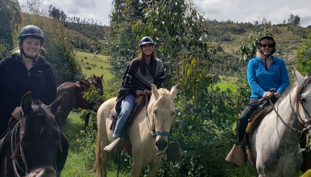 Desfrutando do passeio ao ar livre