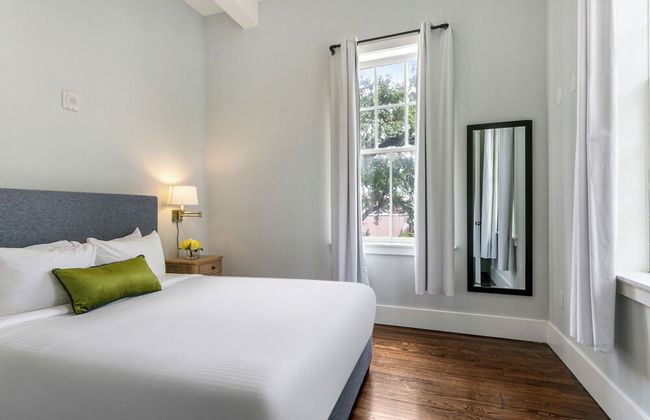 The Irish House - Photo 5