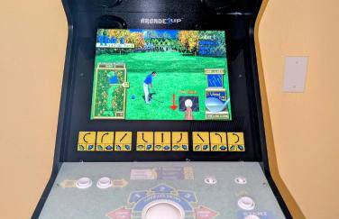 Walk to The Ave- Heated Pool, Spa, Golden Tee and Putting Green - mins to Beach- by Maven Vacation Rentals - Foto 38