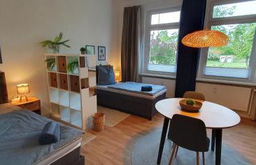 JanPartment - geräumig - W-LAN - Natur - Garten - Entspannung - zentral - 10 Min WV-Werk - Carport - 24h CheckIn - Foto 11