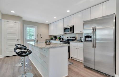 Spacious 4-bedroom Marietta Home w/ free parking - Foto 2