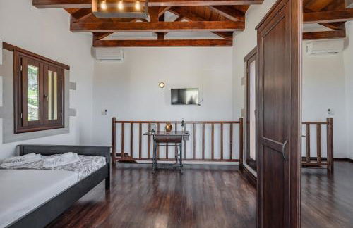 Evergreen - Photo 20