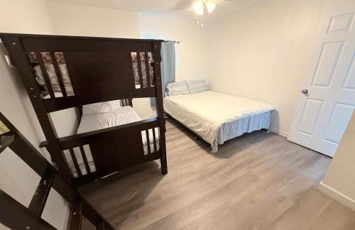 Vintage Apt Private Pool Oasis Sleeps 6 5 Min DT - Foto 16