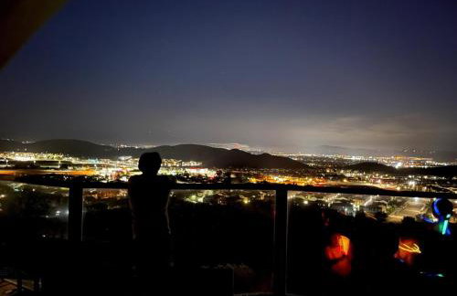 Private, Views, Free Wine Tickets, and Ask about 100 Dollar Taco Caterer For 10 - Foto 14