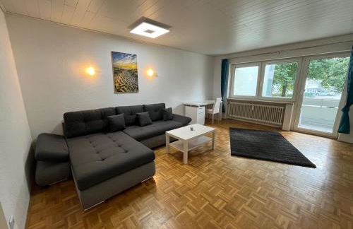2-room apartment with balcony within walking distance of the bridge - Foto 1