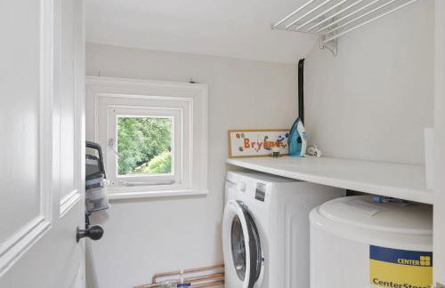 The East Wing Set in Beautiful Gardens Parking - Foto 18