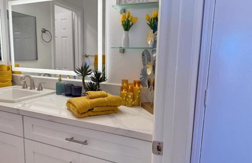 Oceanfront 2 BR w Pool & Parking 234 - Foto 37