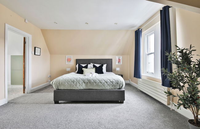 4 Bed House with Pool Table & Parking - Foto 16