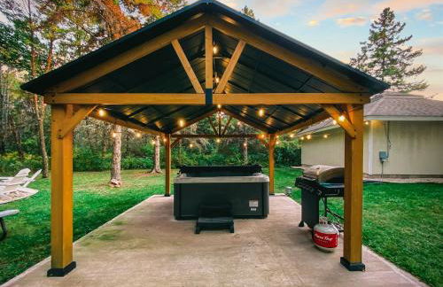 Cozy Retreat HotTub, FirePit, Arcade Fun & Dogs! - Foto 62