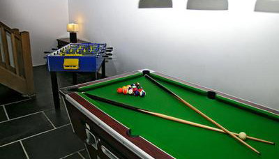 Thornsdale Oast House - Photo 4, Game Room