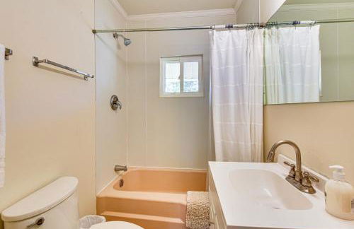 Dock and Views Family Retreat on Lake Hartwell! - Foto 15