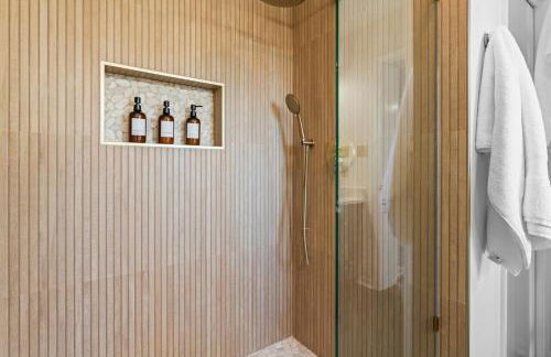 Resort Getaway - Golf, BMX trail, Hot Tub & Arcade! - Foto 42