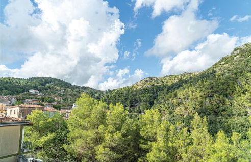 Cozy Home In Torraca With Wifi - Photo 15