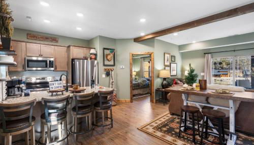 New Cabin at Tall Timbers! Free Tickets! Indoor and Outdoor Pools! - Foto 5