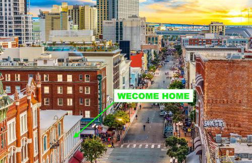 Gaslamp Loft Escape Sleeps 7 in Style - Foto 28