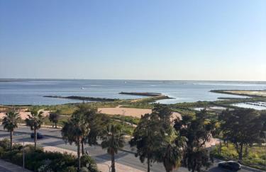 Modern luxury apartment with pool and ocean view - Photo 3