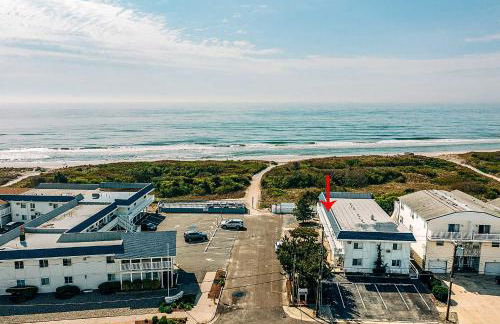 First-Floor Brigantine Condo Steps to Ocean! - Foto 26