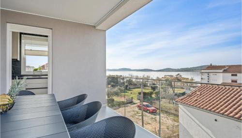 4 Bedroom Cozy Apartment In Srima - Photo 2