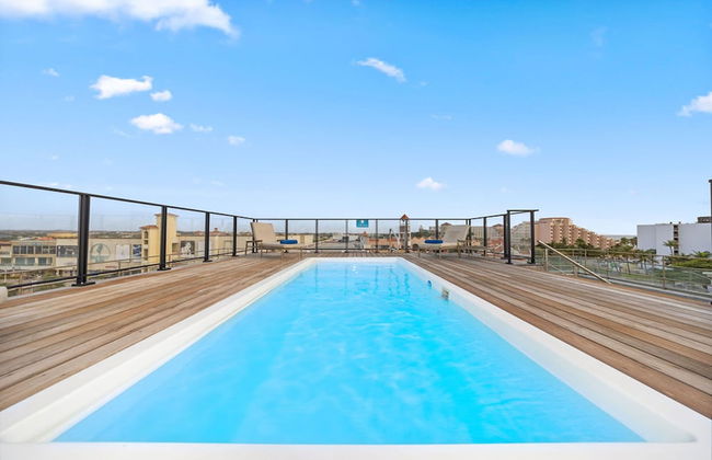 Modern Corner Unit Pool Steps From Palm Beach - Foto 4