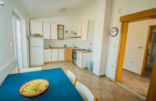 Apartment Gianni only 70m from the sea, island Pag - Foto 7
