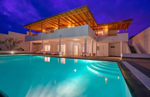 Villa Dedalos - Spacious luxury Villa with heated pool in Puerto Calero - Foto 24