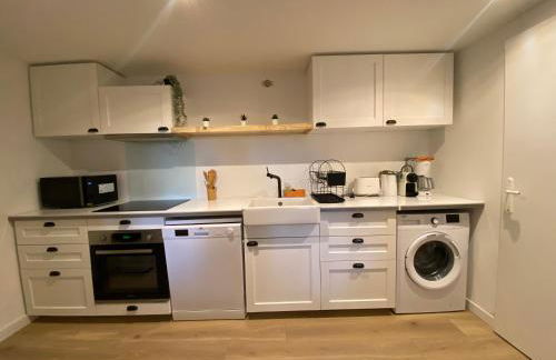 T3 bis bord du canal du midi piscine - Photo 8