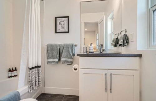 New Build and Pet Friendly Near to Highlands and RiNo - Foto 65