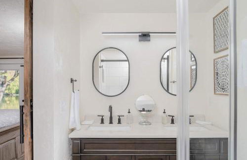 Wolf River Multi-Family Retreat - Sleeps 14 Pontoon Boat Paddle Boards Firepit - Foto 10