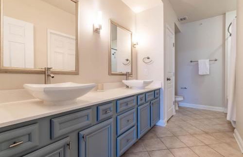 Landing Stunning 2BD Pool Courtyard - Foto 48