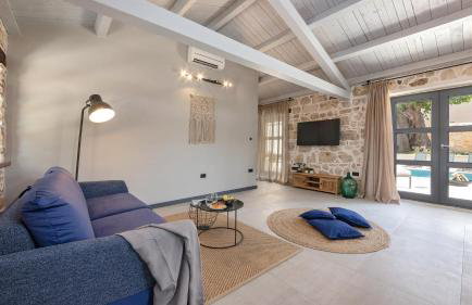 Rustic villa Dvori with outdoor pool in Porec - Foto 4