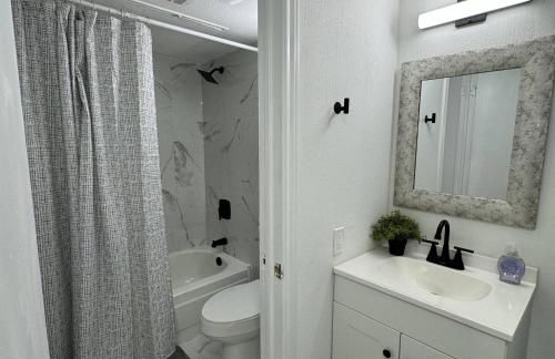 2 DT Dallas l FIFA WORLD CUP READY l 5 Min from Love Field - Foto 8