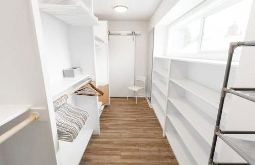 Comfy Family Home, Walkable Neighborhood + Patio! - Foto 42