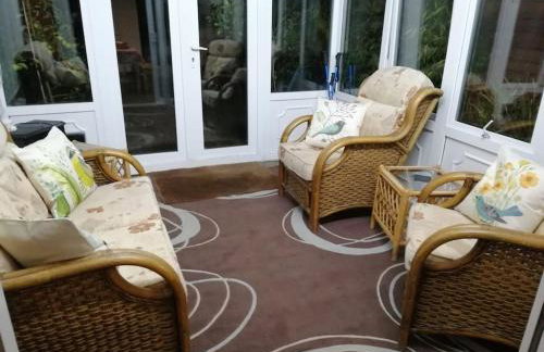 Welsh Miners Cottage Four Bedroom House - Foto 5