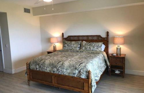 LIC Mgr - LUXURIOUS 3 BED 3 BATH OCEANFRONT SUITE - UPSCALE OCEANFRONT RESORT - INDOOR PICKLEBALL - SPEAKEASY! - Photo 16