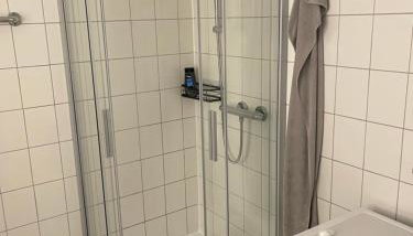 Gesamte Wohnung kontaktlos Nähe Messe Expo Plaza mit Netflix - Foto 4, towels, Shower